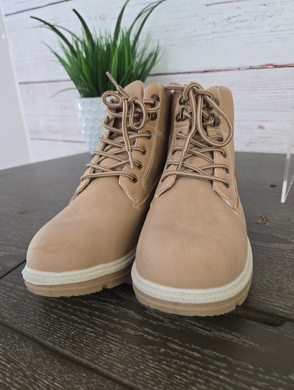 Tan Combat Boots Women Size 8.5 Lace Up Hiking Style NWOB - Picture 9 of 9